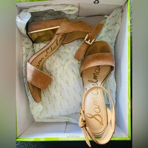 Sam Edelman, size 6, nude suede block heels